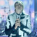 Arcade Fire подписали контракт на два альбома